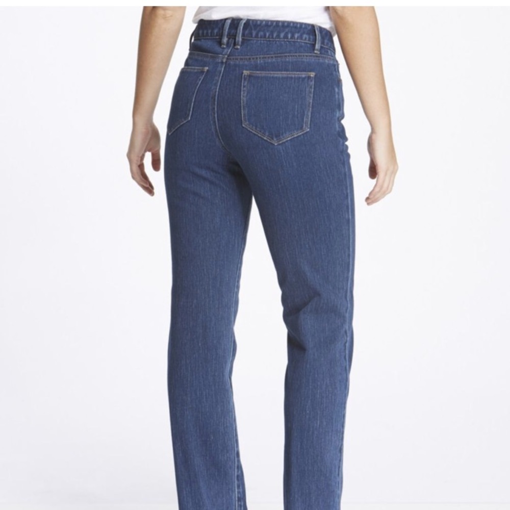 🚨NWT LL Bean straight leg jeans - Picture 2 of 5